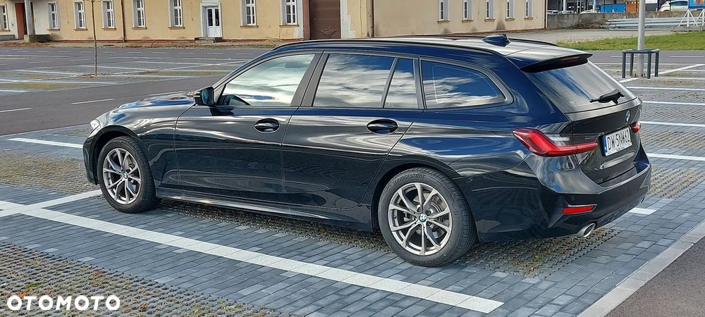 BMW Seria 3 318i Advantage - 9