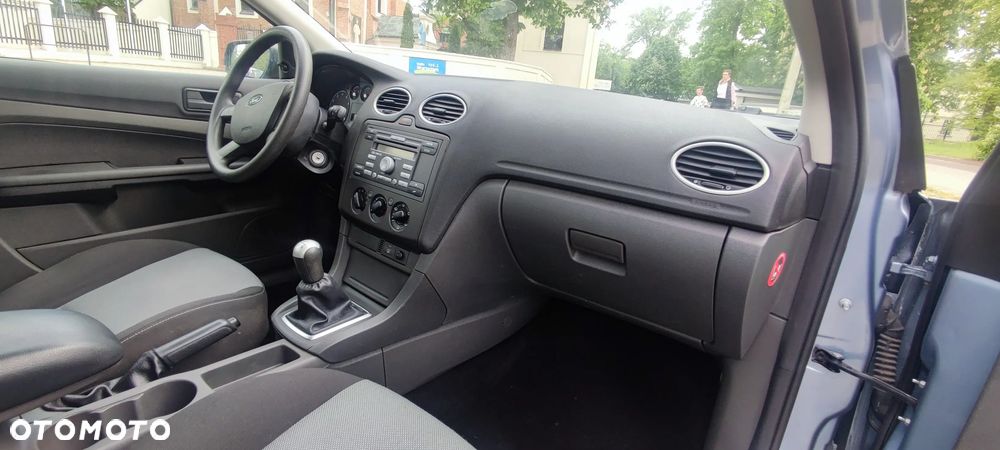 Ford Focus 1.6 Sport - 14