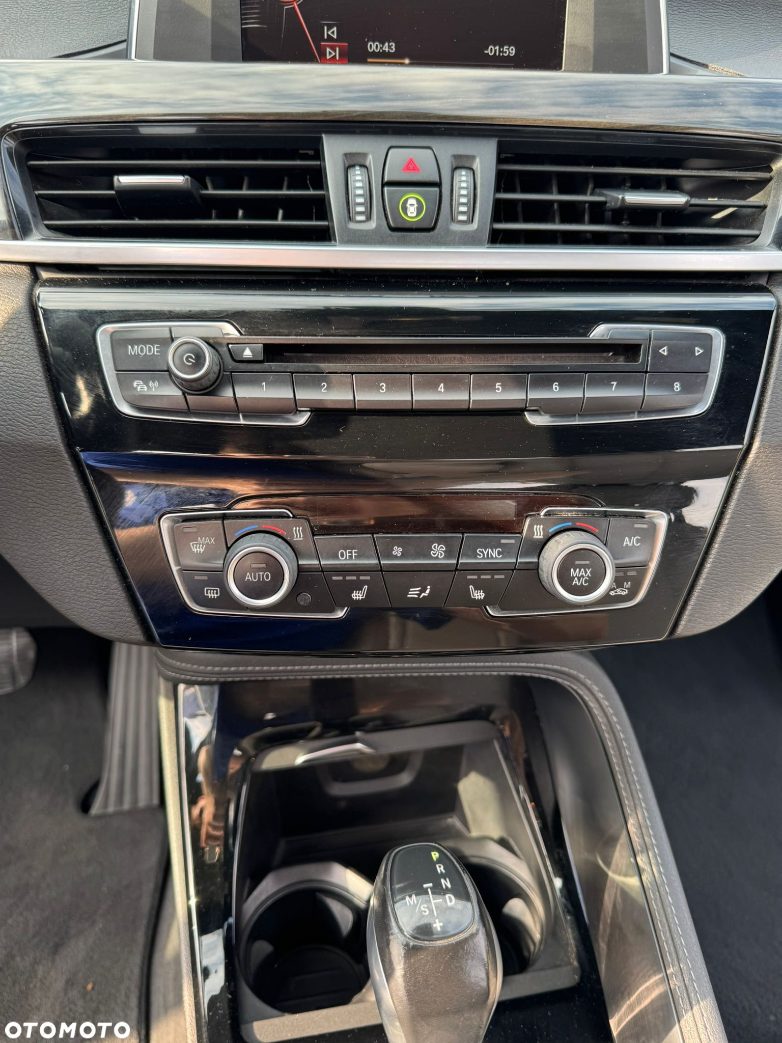 BMW X1 xDrive20i Advantage sport - 21