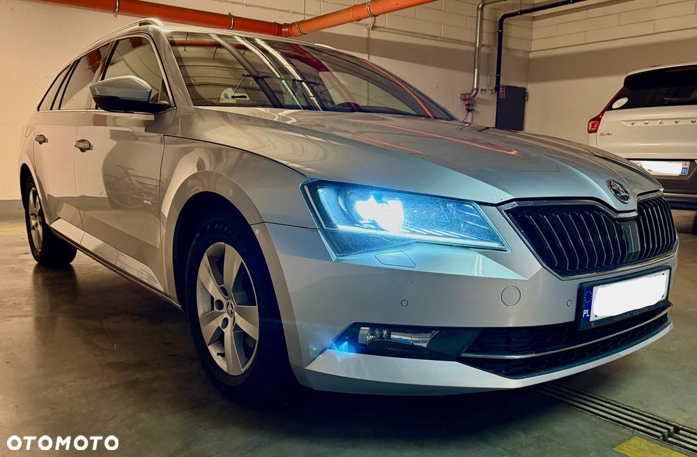 Skoda Superb 1.8 TSI Ambition DSG - 3