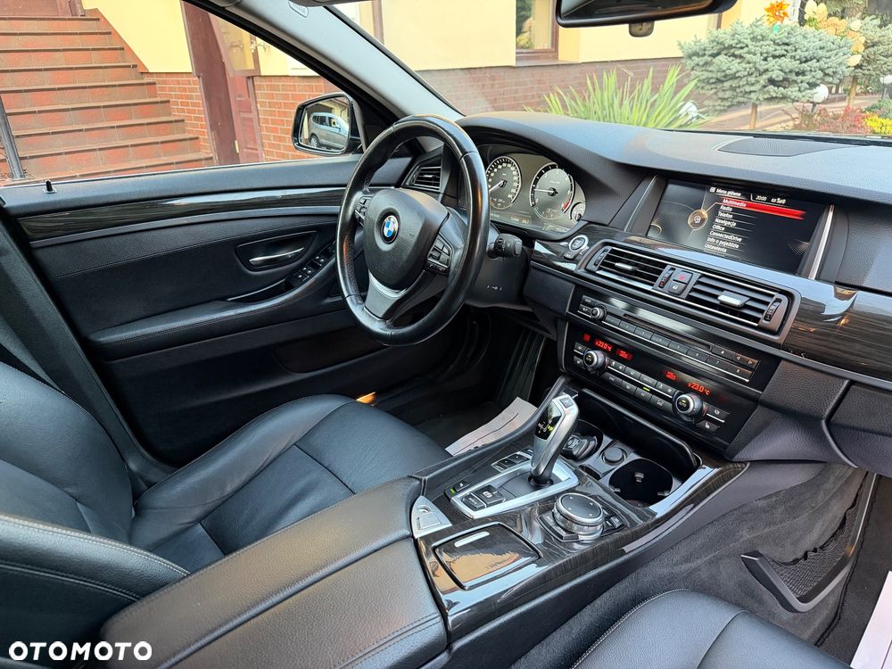 BMW Seria 5 520d Luxury Line - 6