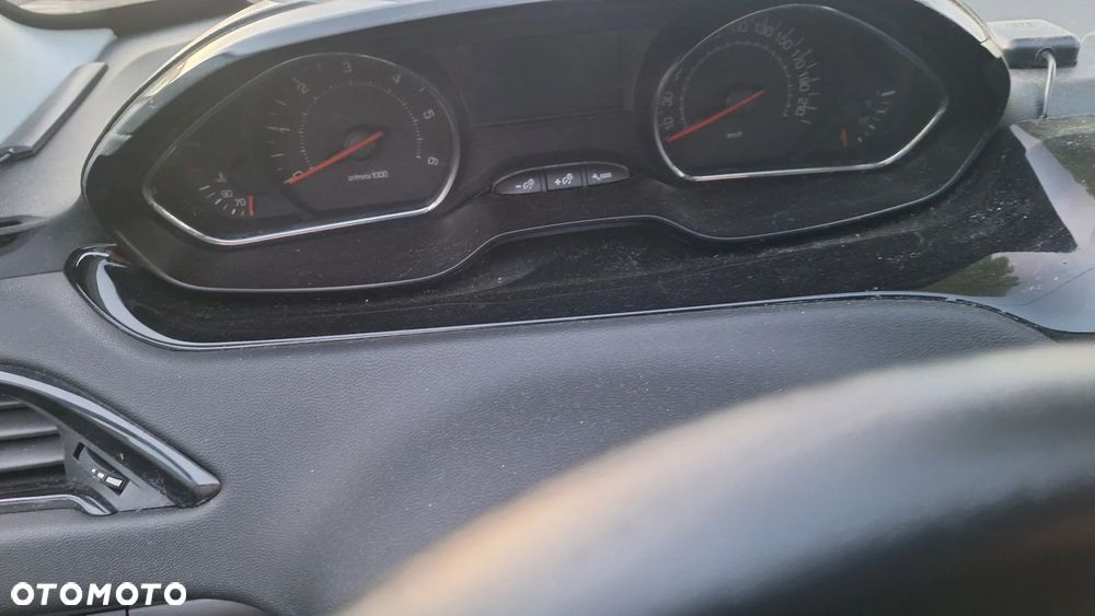 Peugeot 208 e-HDi 68 EGS5 Stop&Start Active - 8