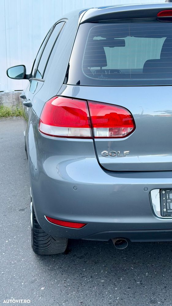 Volkswagen Golf 1.6 TDI BlueMotion Technology DPF Highline DSG - 9