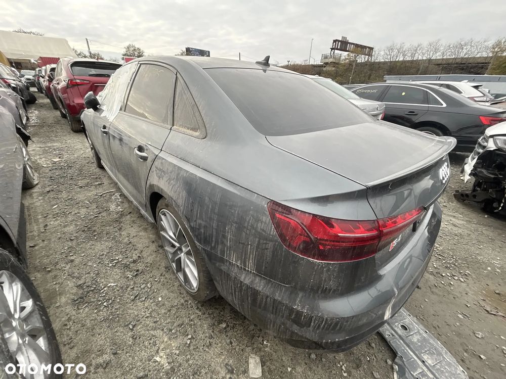 Audi S4 Limousine - 39