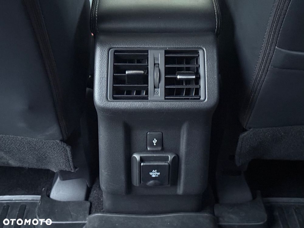 Mitsubishi Outlander - 19