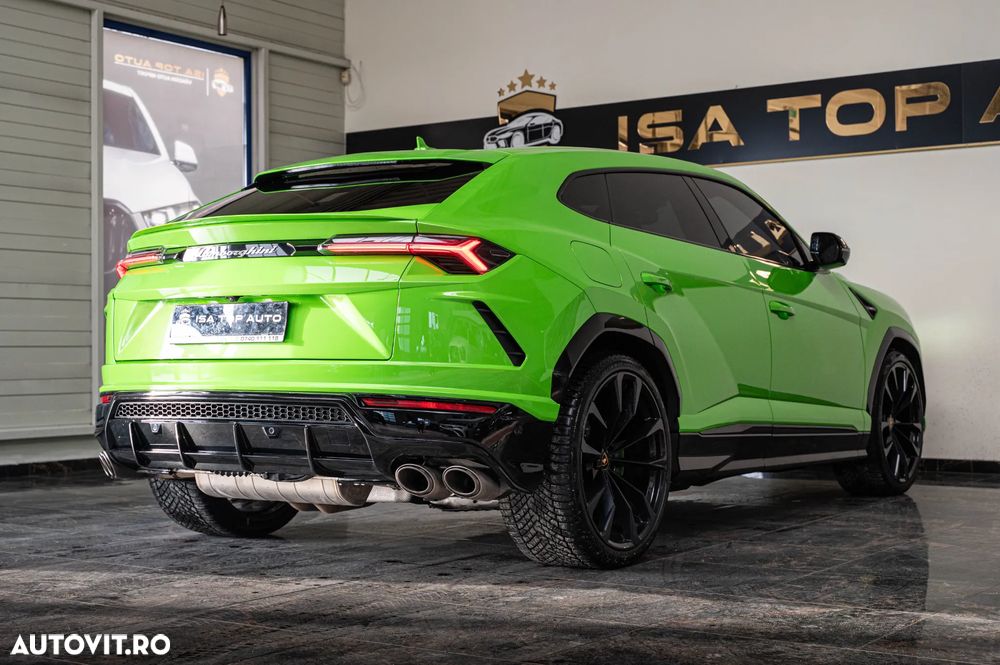 Lamborghini URUS - 4