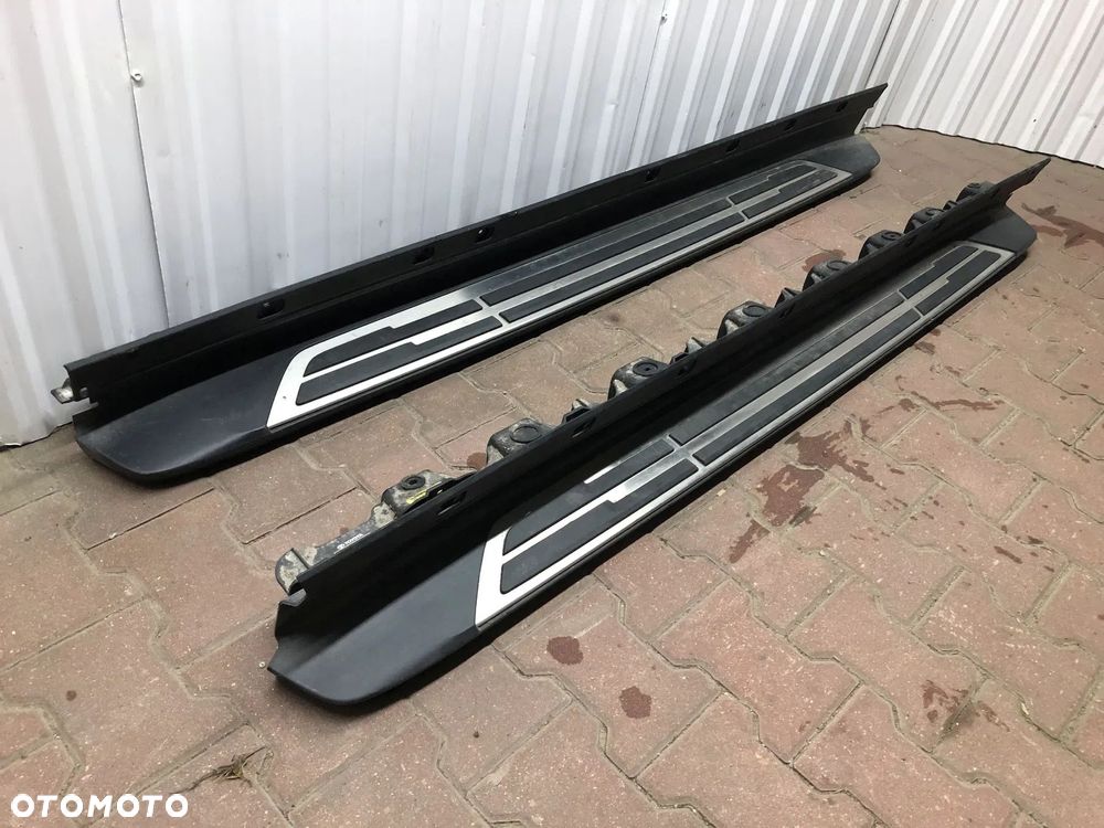 TOYOTA HIGHLANDER 2019- STOPIEŃ LEWY PRAWY PRÓG - 2