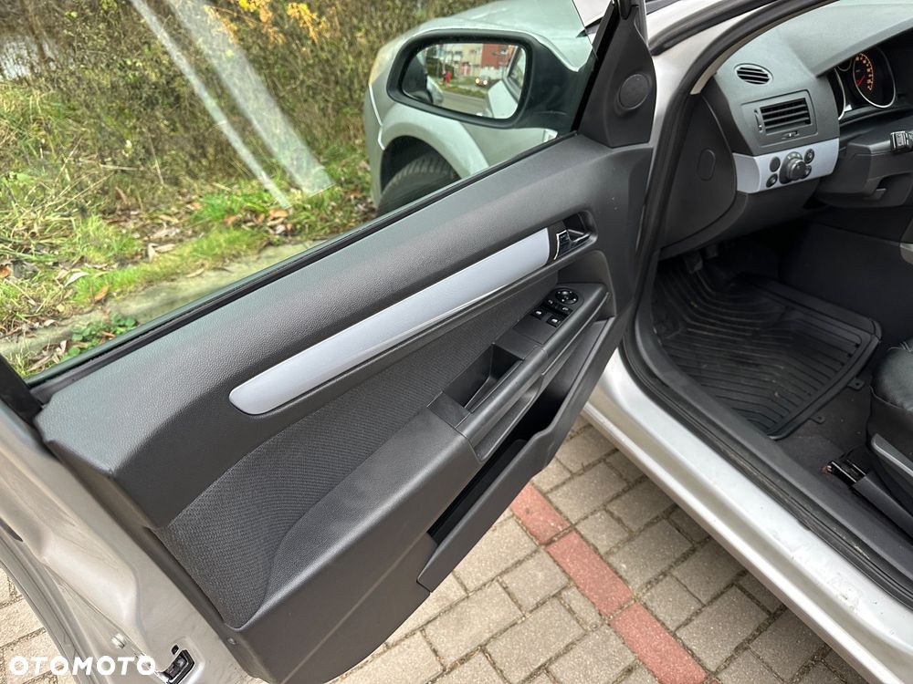 Opel Astra 1.7 CDTI - 12