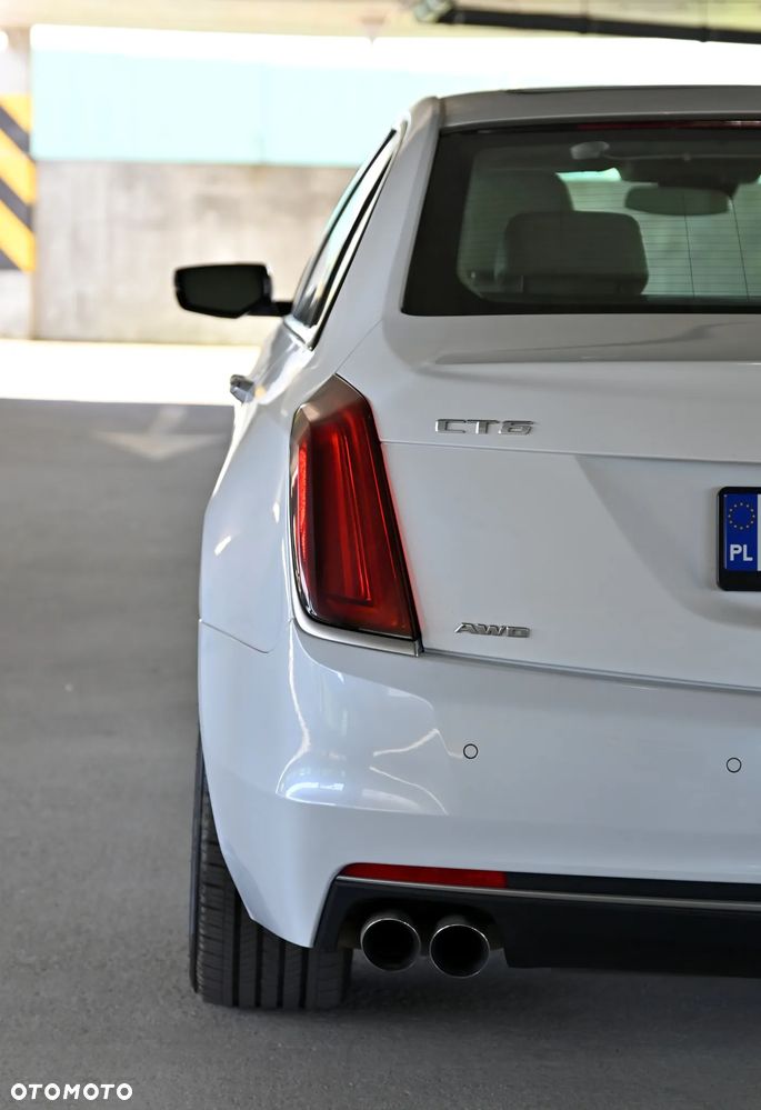 Cadillac CT6 - 10