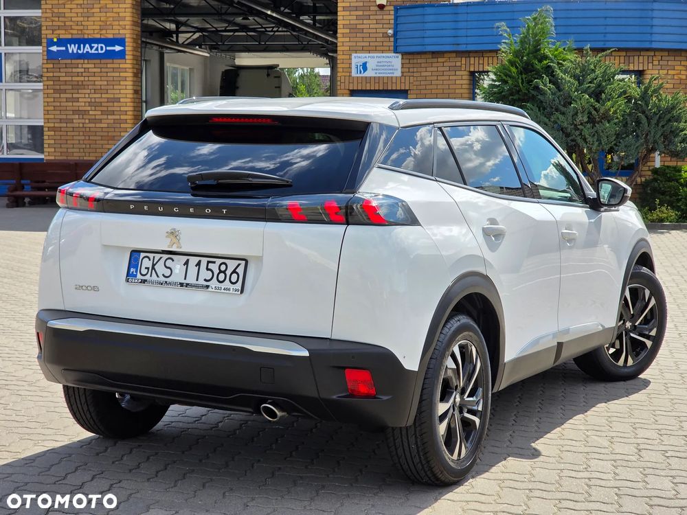 Peugeot 2008 1.5 BlueHDi Allure S&S EAT8 - 22