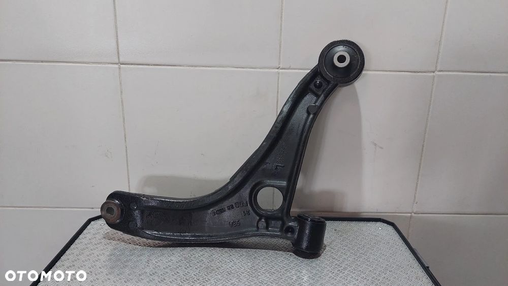 WAHACZ LEWY PRZÓD BLIZNIAK RENAULT MASTER IV 4 RWD R2020 - 2