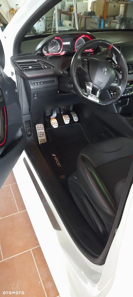 Peugeot 208 1.6 e-THP GTi S&S - 21