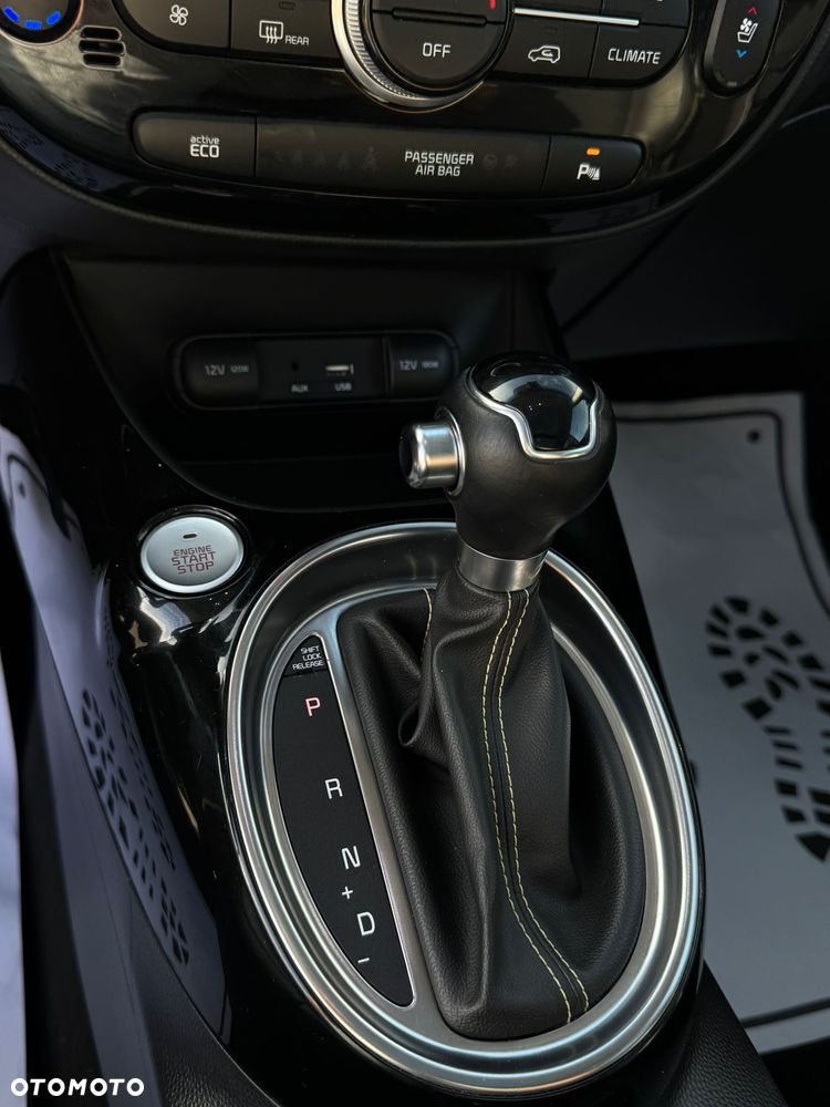 Kia Soul 1.6 CRDI XL DCT - 23