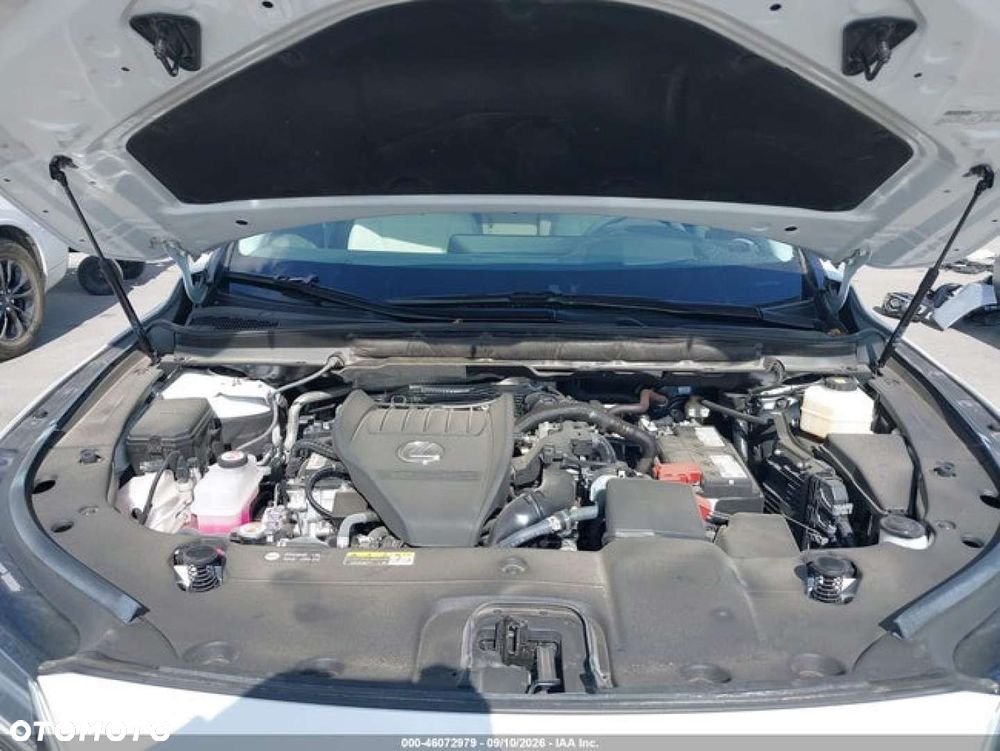 Lexus RX - 9