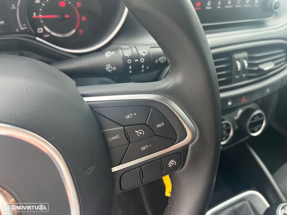 Fiat Tipo 1.3 M-Jet Lounge - 25