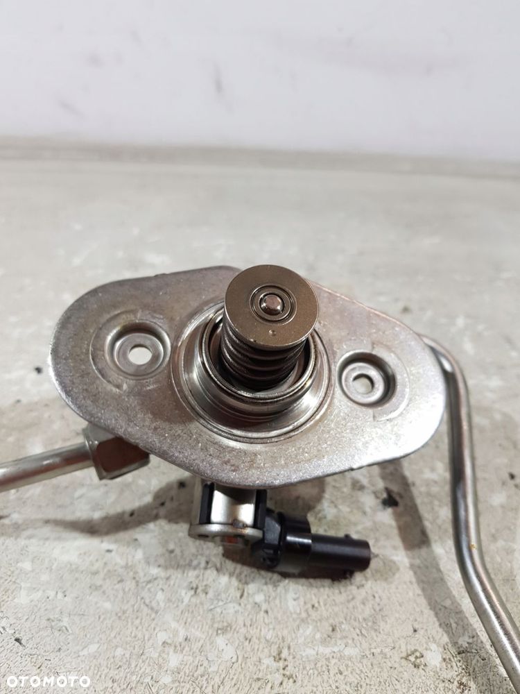 pompa paliwa 7642466 bmw f33 f36 g20 g21 2.0b b48b20b - 4