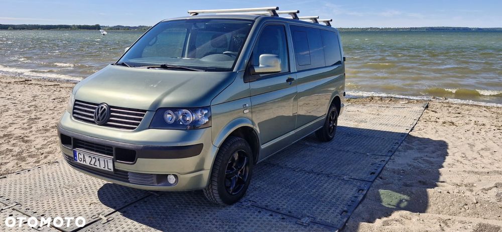 Volkswagen Transporter - 1