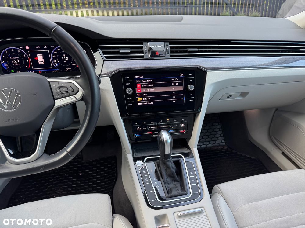 Volkswagen Passat 2.0 TSI Elegance DSG - 19