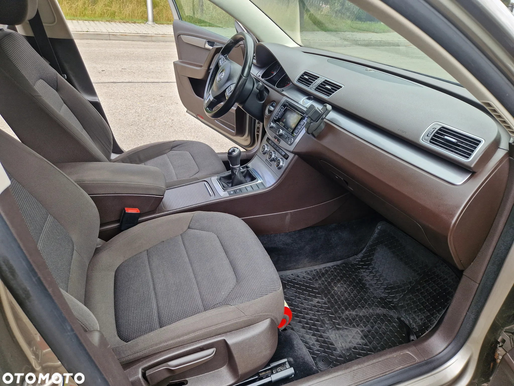Volkswagen Passat 2.0 TDI Edition 40 - 17