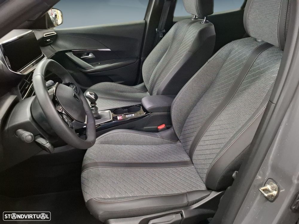 Peugeot 2008 1.2 PureTech Allure - 11
