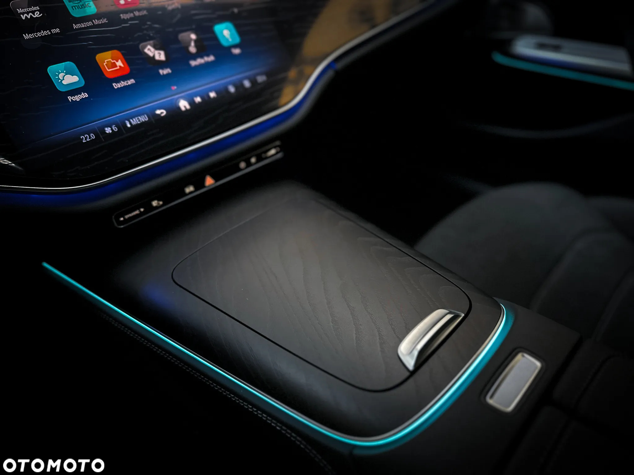 Mercedes-Benz Klasa E 200 T 4Matic 9G-TRONIC Edition AMG Line - 25