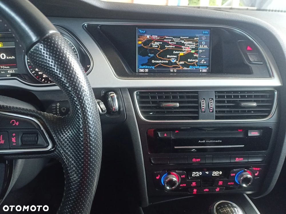 Audi A4 Avant 2.0 TDI DPF clean diesel S line Sportpaket - 13