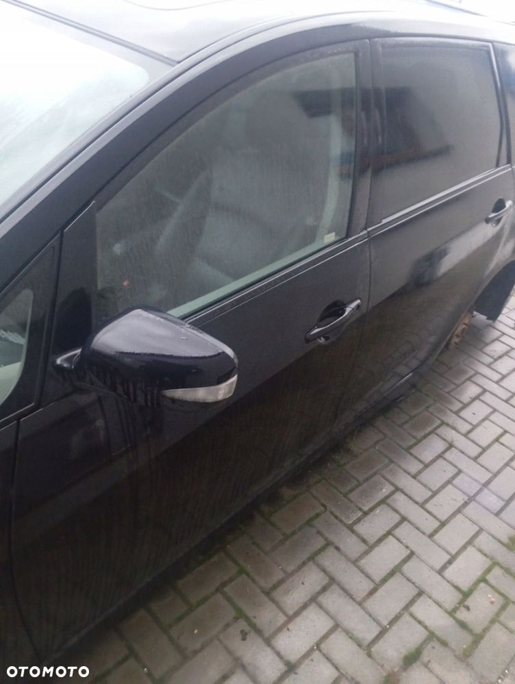 MITSUBISHI GRANDIS DRZWI LEWE PRZEDNIE PRZÓD GOŁE X42 - 1