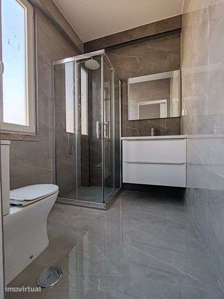 Apartamento T4 Seixal - Grande imagem: 2/8