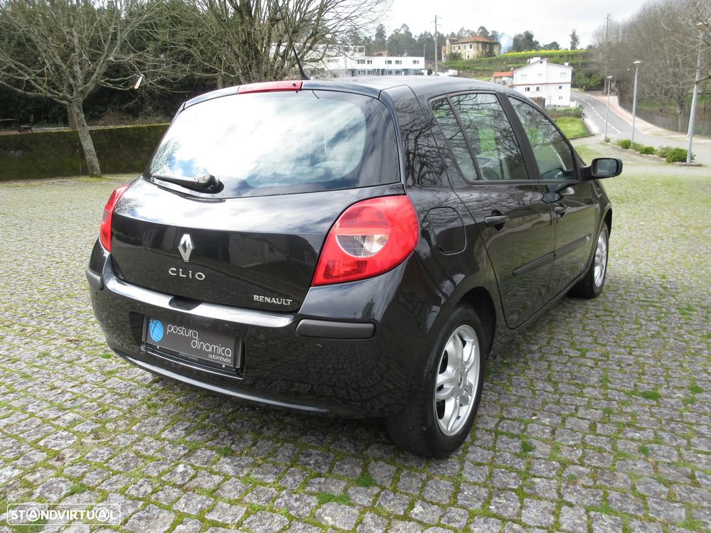 Renault Clio 1.2 16V Dynamique Luxe - 8