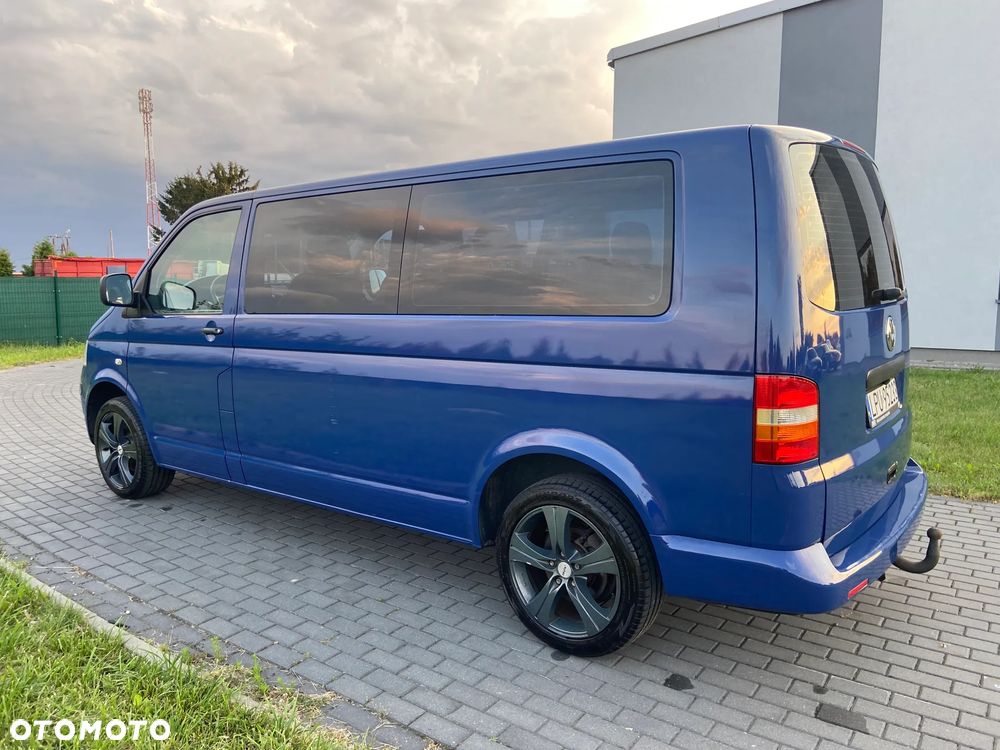 Volkswagen Caravelle - 4