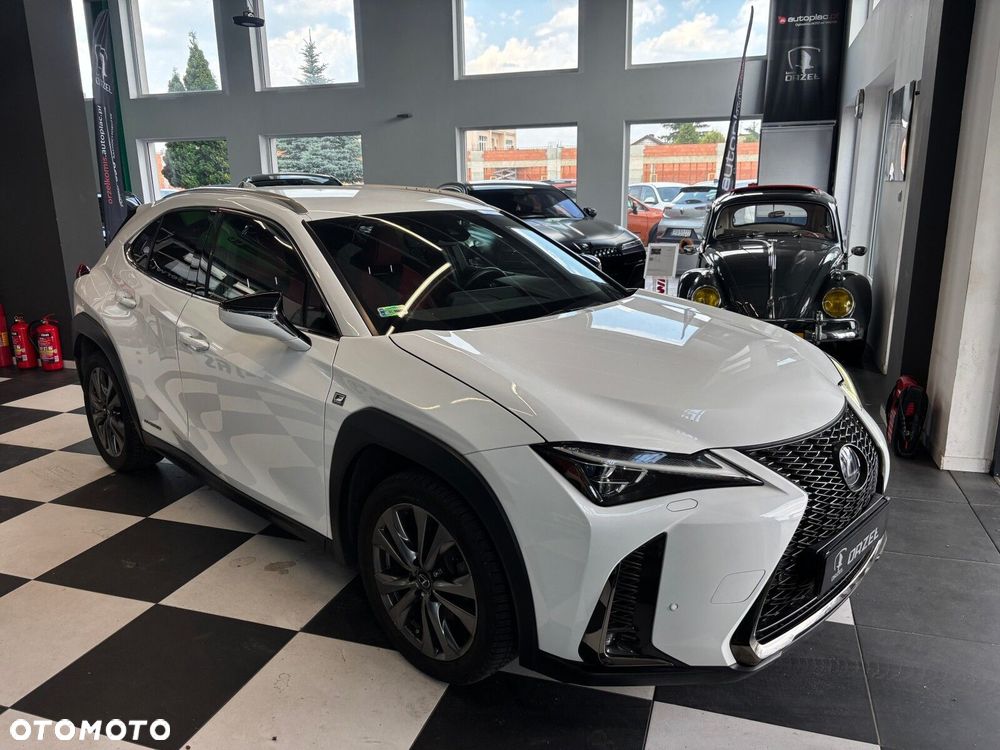 Lexus UX - 7