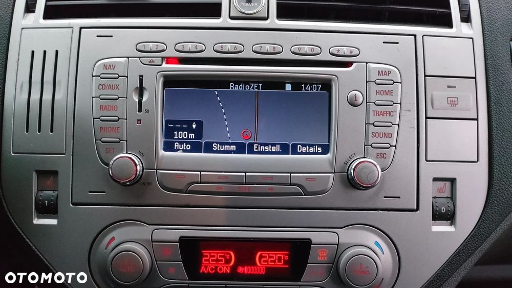 Ford Kuga 2.0 TDCi 2x4 Titanium - 11