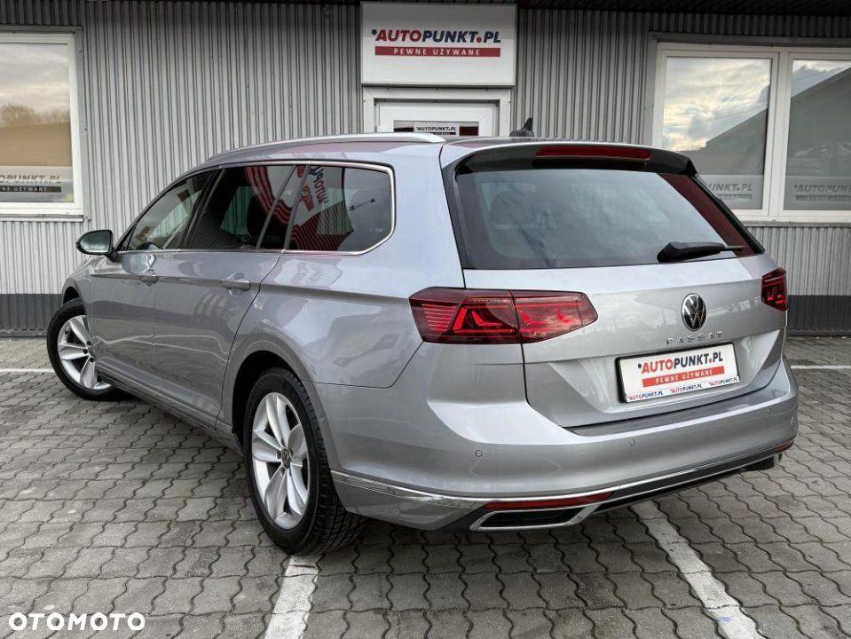 Volkswagen Passat - 3