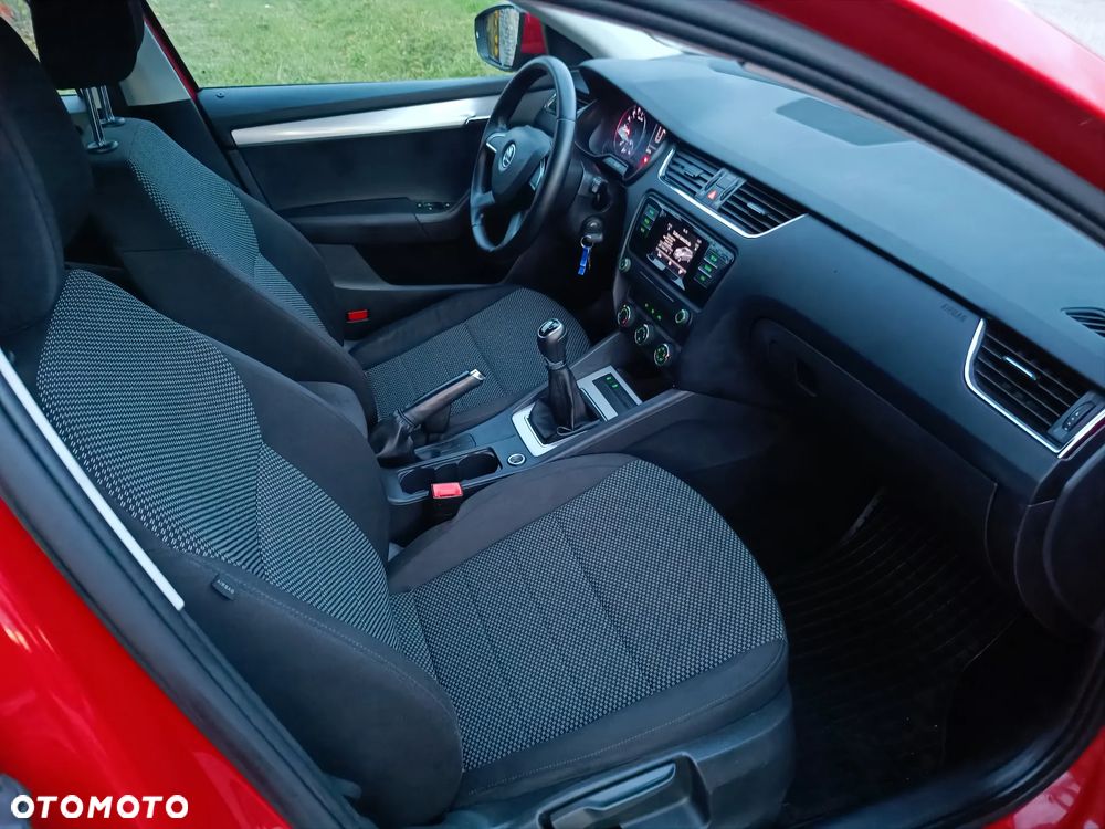 Skoda Octavia 1.6 TDI Edition - 12