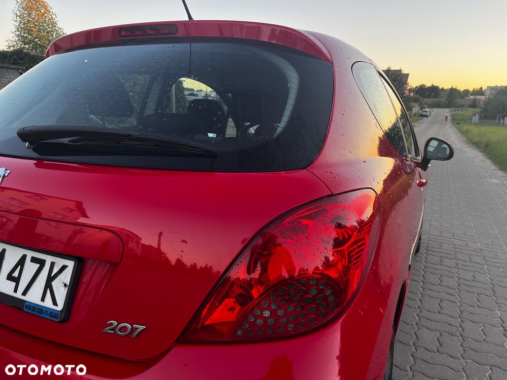 Peugeot 207 - 17