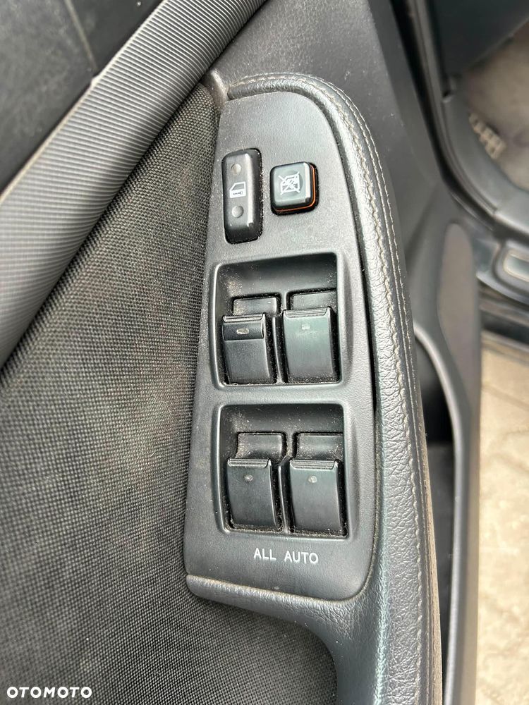 Toyota Avensis 1.8 VVT-i Sol - 14