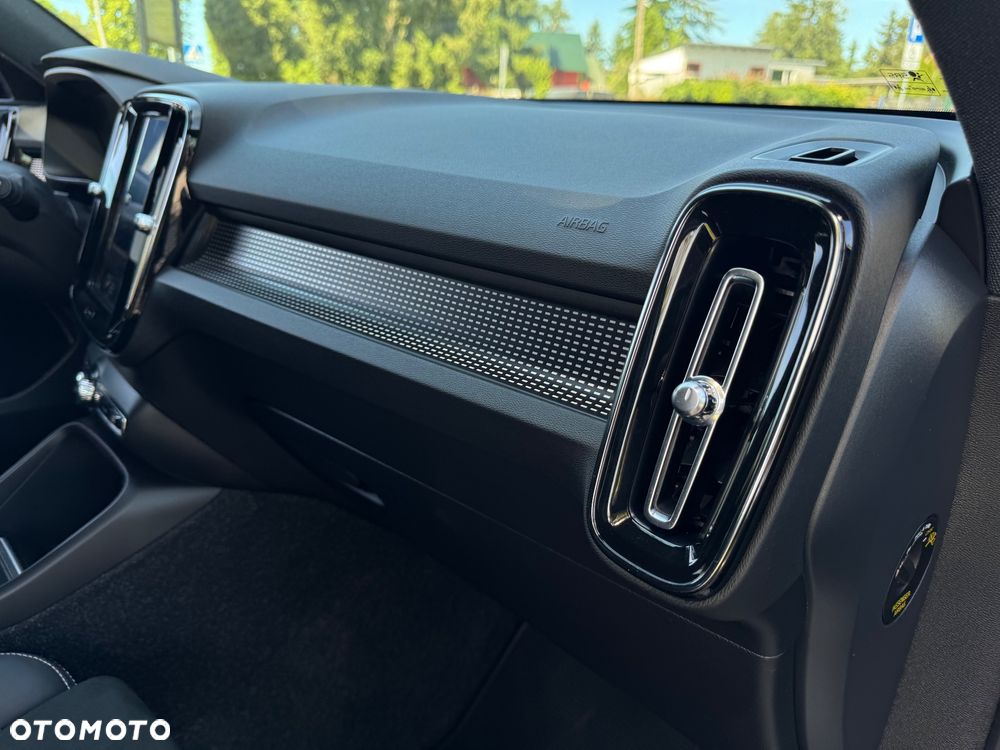 Volvo XC 40 D3 SCR R-Design - 26
