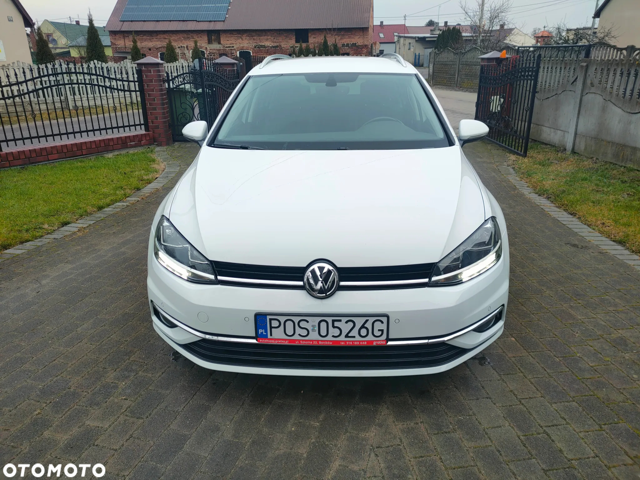 Volkswagen Golf - 6