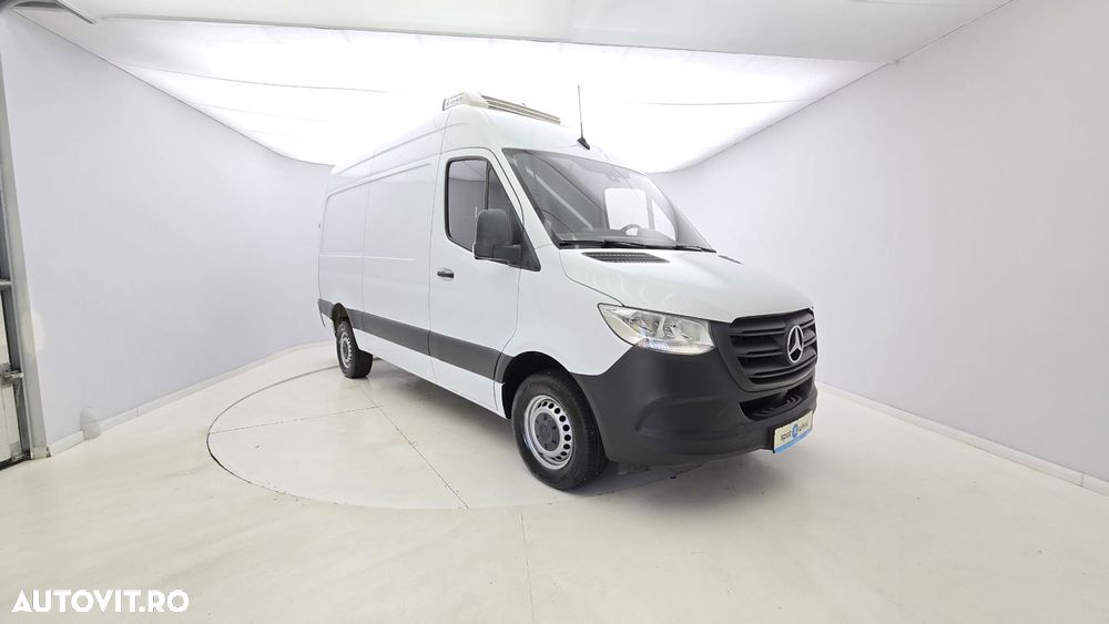 Mercedes-Benz Sprinter - 6