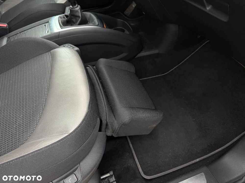 Citroën C4 Picasso 1.6 BlueHDi Shine S&S - 13