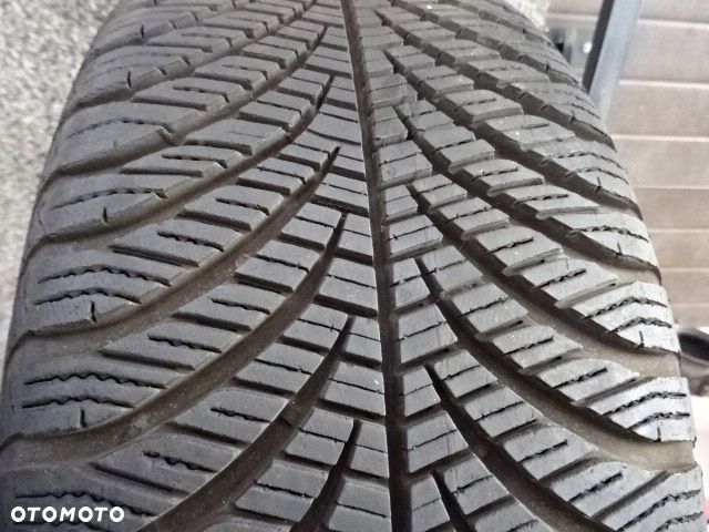 205/55/R16 94V Goodyear Vector 4seasons Gen-2 - 1
