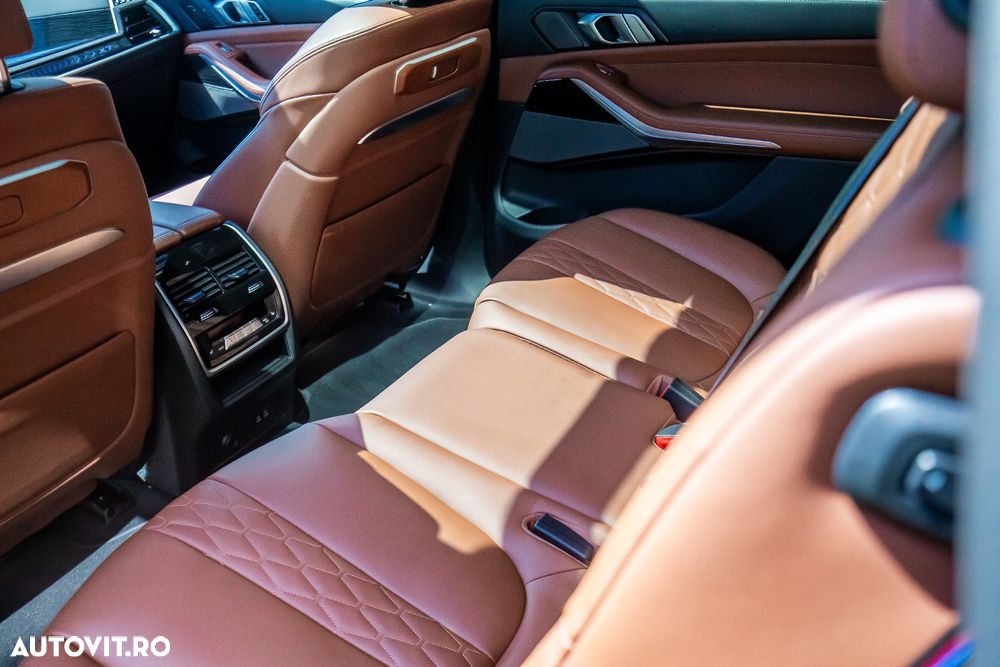 BMW X7 xDrive40i - 17