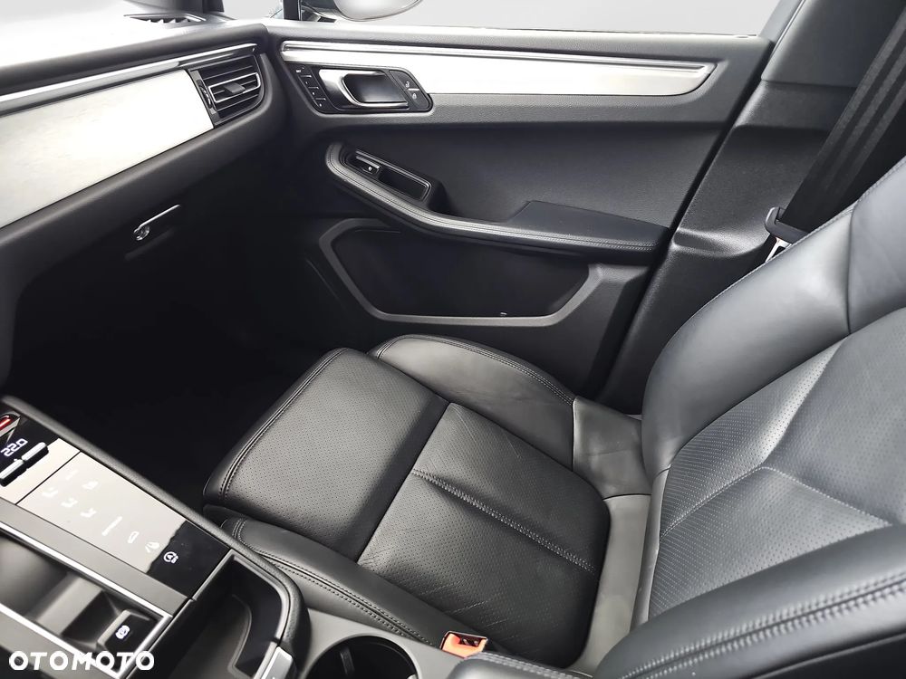 Porsche Macan Standard - 38
