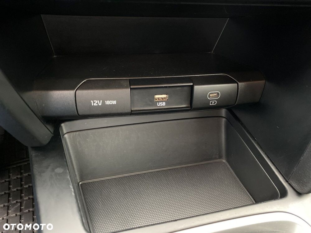 Kia Ceed - 27