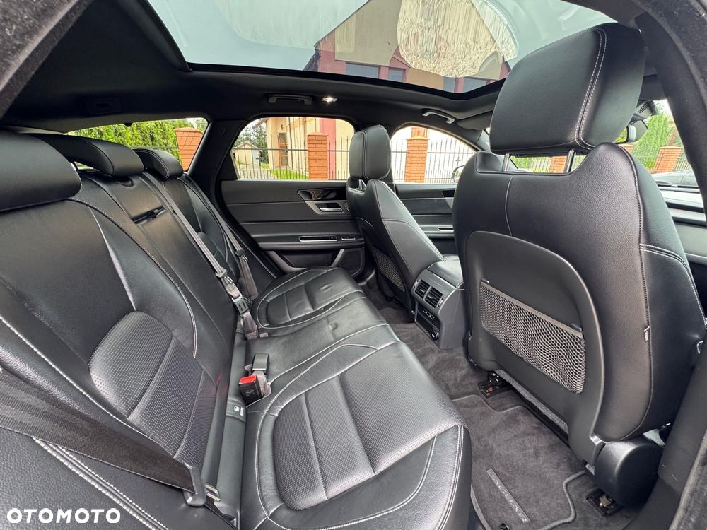 Jaguar XF 30d 300 Sport - 12