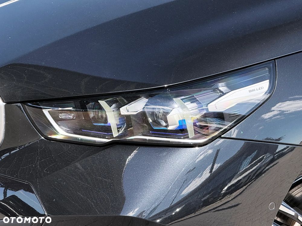 BMW Seria 5 520d xDrive - 10