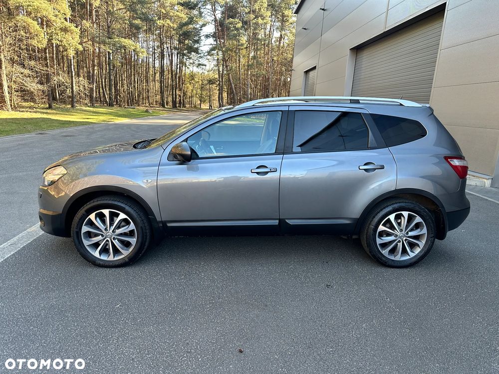 Nissan Qashqai 2.0 4x4 Tekna Premium - 5