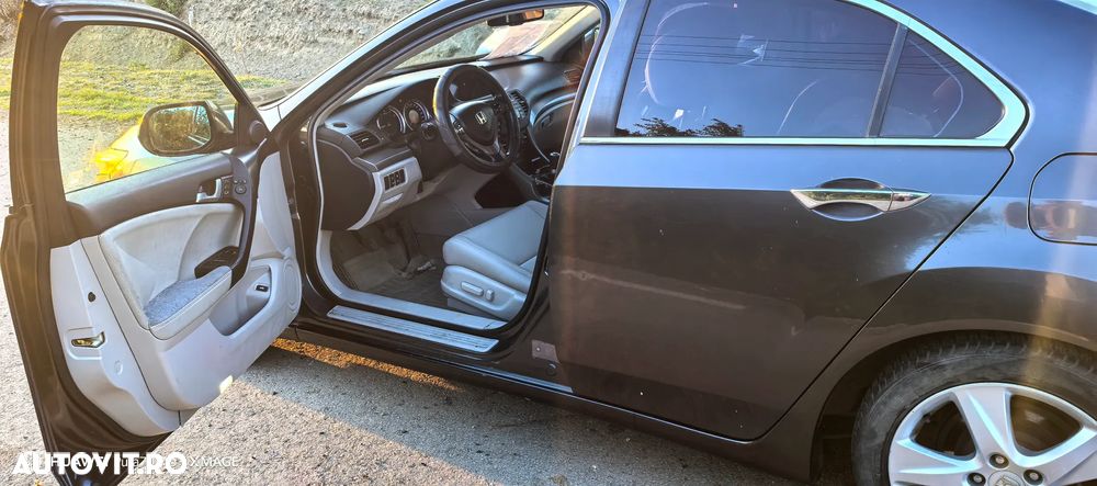 Honda Accord 2.2 i-DTEC Executive Navig - 10