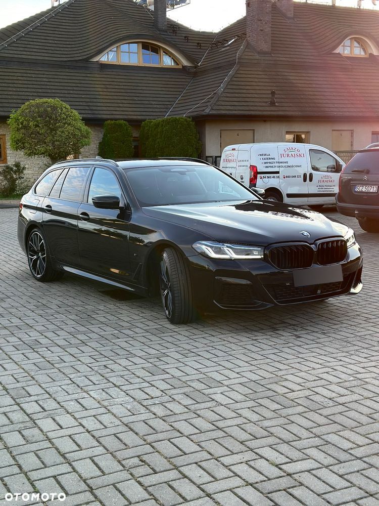 BMW Seria 5 530d xDrive Touring - 1