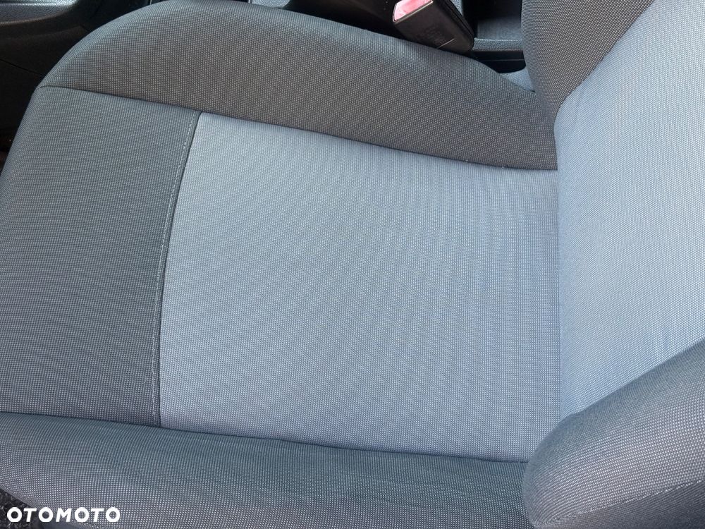 Ford Fiesta 1.25 Ambiente - 18
